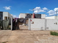 Casa 3 quartos com varanda, área construída 80m², terreno 180m²