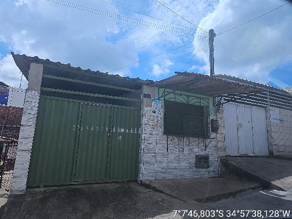 Casa 2 quartos 2 banheiros 56,5m² construída, desocupada