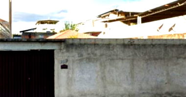 Casa residencial 2 quartos (1 suíte), varanda e lavanderia