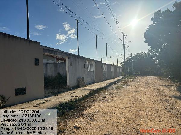 Casa com 2 quartos, 2 banheiros e 1 vaga de garagem