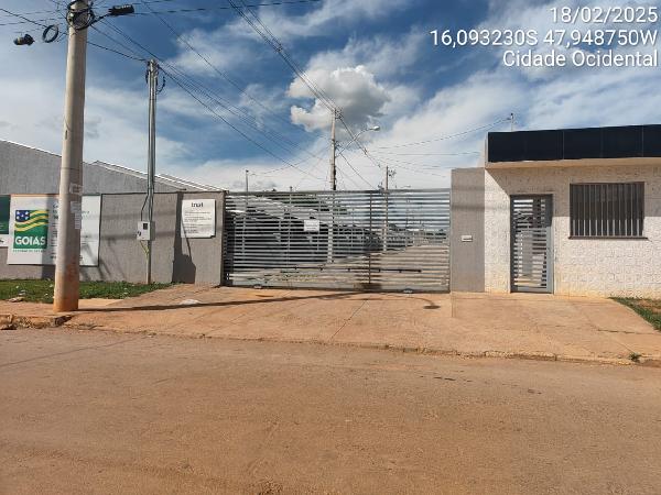 Casa 2 quartos, 1 banheiro, 1 vaga, 153.62m² terreno e área total