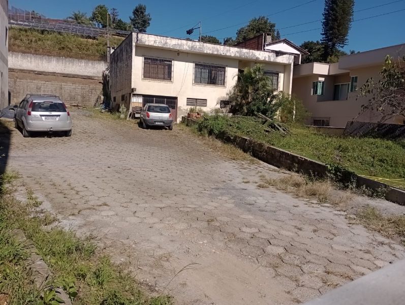 Casa 2 pavimentos 169m² em terreno 324m² - Ocupada