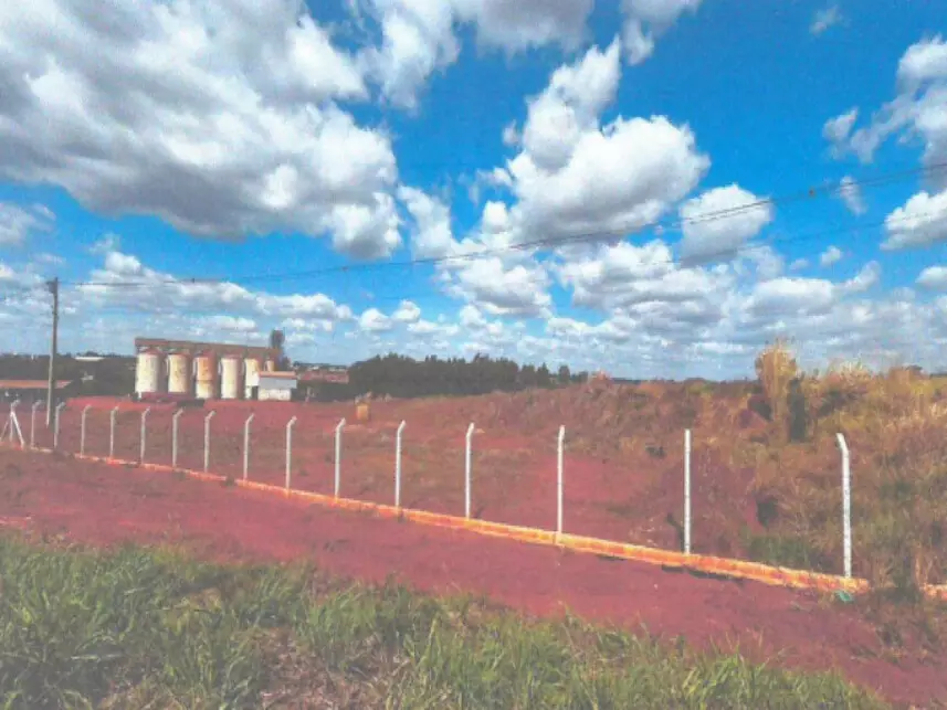 Terreno comercial com 21.184,57m² em Jardim Europa II