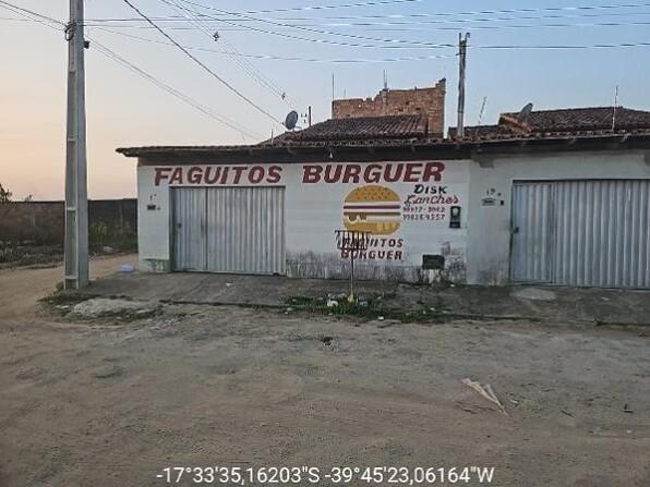 Casa com 2 quartos, 1 banheiro e 51m² de área privativa