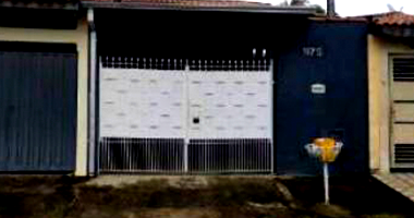 Casa com 1 vaga, 64m² construídos, ocupada