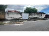 Casa ocupada com 2 quartos, 1 banheiro e 98m² construídos