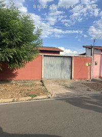 Casa com 3 quartos, 2 banheiros e 1 vaga de garagem