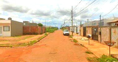Casa 2 quartos, varanda, área construída 85,2m², desocupada
