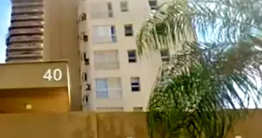 Apartamento com 3 quartos e 3 vagas em leilão