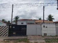 Casa com 2 quartos, 2 banheiros e 1 vaga de garagem