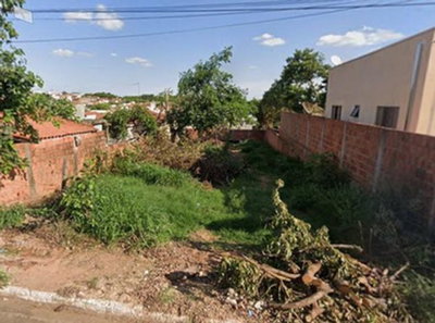 Terreno Urbano de 336,60 m² em Leilão Judicial
