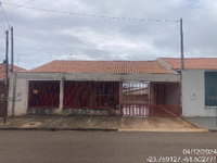 Casa com 2 quartos, 1 banheiro, 2 vagas e 67,16m² construída