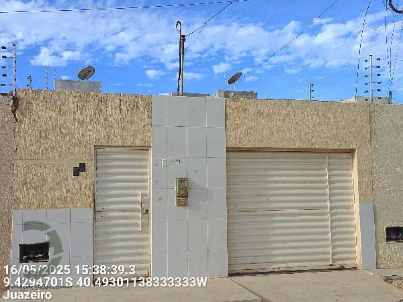 Casa com 3 quartos, 2 banheiros, 1 vaga e 101,61m² construída