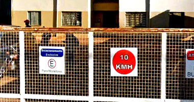 Apartamento térreo com 1 vaga de garagem, 43m² privativos, ocupado