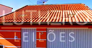 Casa 1 dorm, 1 banheiro, 80m² construída, garagem, desocupada