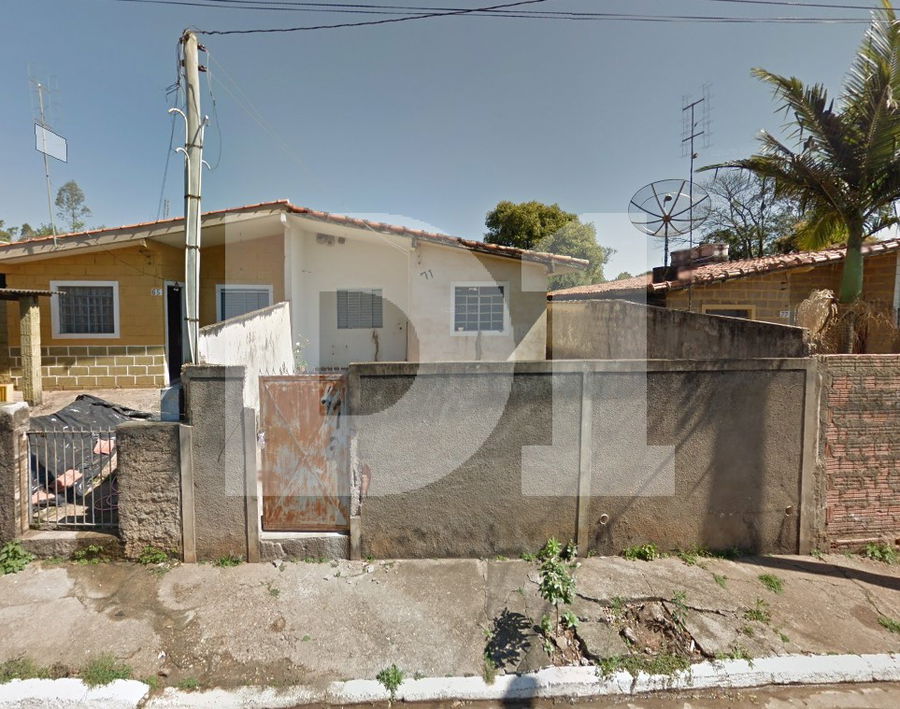 Casa com 2 quartos e 1 banheiro em Santa Cruz da Conceição