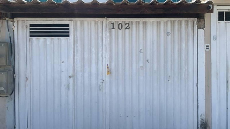 Casa Ocupada com 2 Quartos em Campos dos Goytacazes - RJ