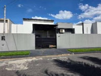 Casa ocupada com 85,6 m² e terreno de 210 m²