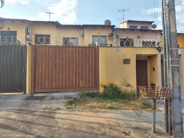 Casa com 4 Quartos e 2 Vagas no Setor Jão