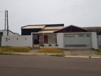 Casa Padrão com 3 Quartos e 4 Banheiros em Juara/MT