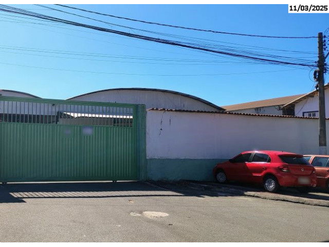 Edificações com 4.035m² em terreno de 6.110m², Serra/ES