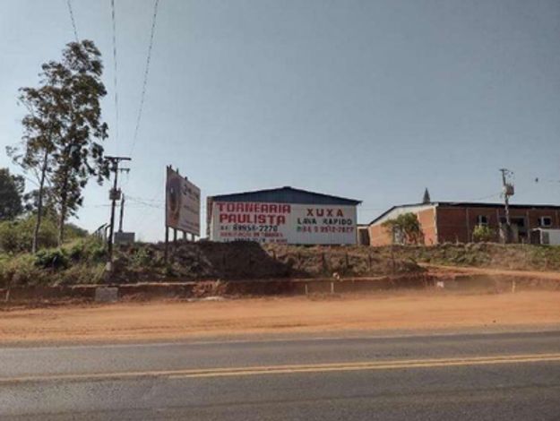 Lote urbano E-1 com 20.811,64m² e 5.000m² construídos