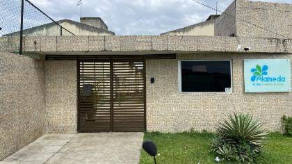 Apartamento padrão com 2 quartos, 1 banheiro e 1 vaga, ocupado