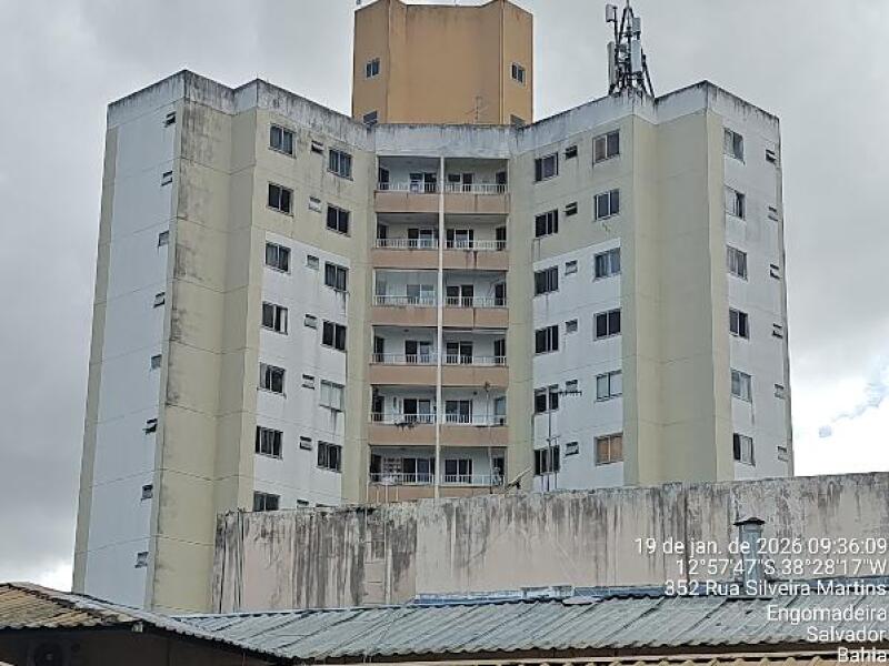 Apartamento com 3 quartos, 2 banheiros e 2 vagas de garagem