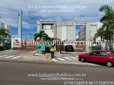 Apartamento 88m² com 2 Quartos e Vaga de Garagem