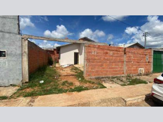 Casa com 2 quartos, 1 banheiro, 70m², ocupada