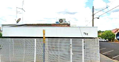 Terreno com prédio de 135m² em Junqueirópolis