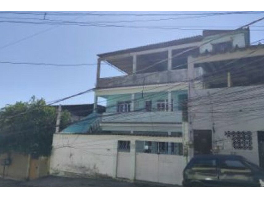 Casa com 245,52m² construída e terreno de 351,27m², imóvel