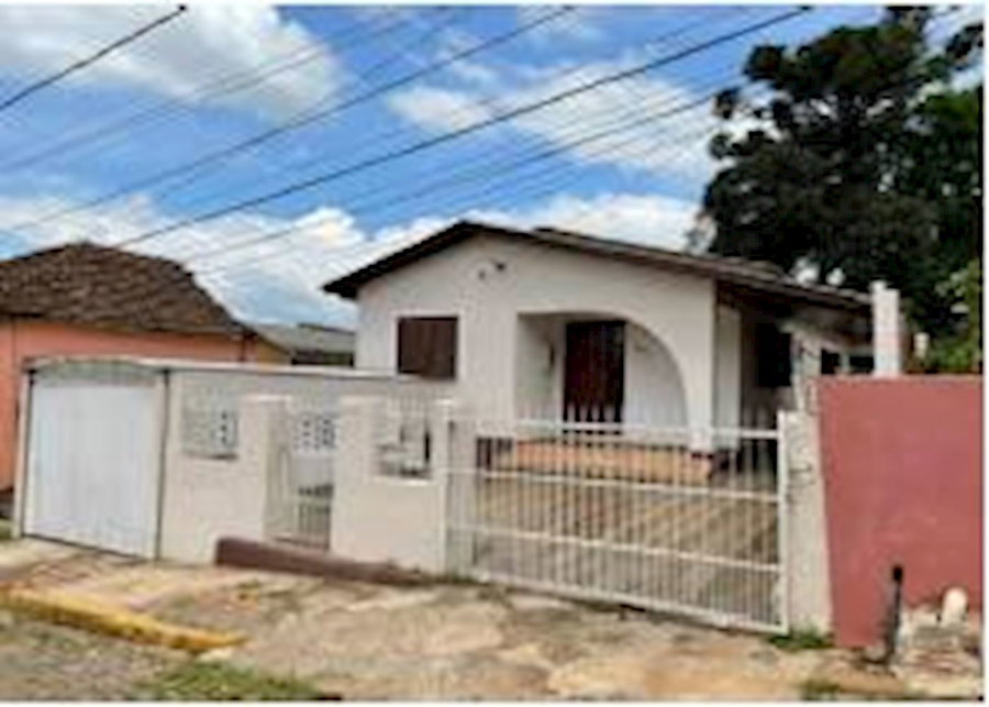 Casa com 3 quartos, 2 banheiros e 1 vaga, 93,99 m²