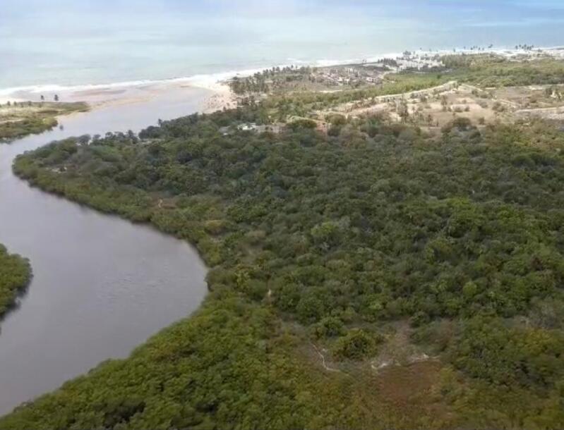 Área de 10.396,14 m² em Itacimirim (Monte Gordo), Camaçari/BA