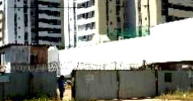 Terreno desocupado com 4.226,94 m² em Farolândia