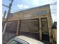Casa em Leilão com 4 Quartos e 3 Banheiros em São Paulo