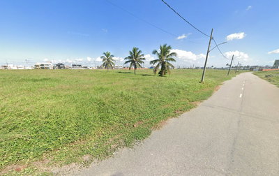 Lote Comercial em Condomínio Fechado com 1.460m²