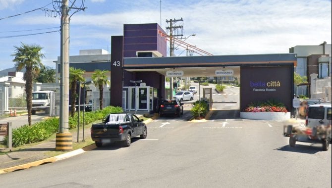 Casa em Condomínio 281m² com terreno 295m², ocupada