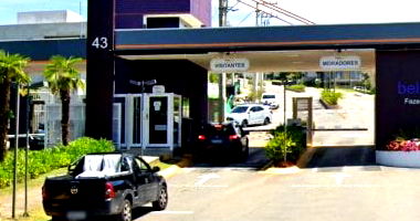 Casa em Condomínio 281m² com terreno 295m², ocupada
