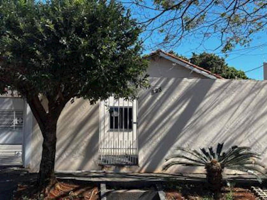 Casa com 3 dormitórios, 2 banheiros e 1 vaga em Campo Grande/MS