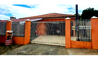 Casa aconchegante com 54,73m² e terreno de 360m², ideal para família