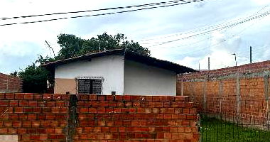 Casa com 2 quartos, varanda, 1 vaga e 53,9m² construída