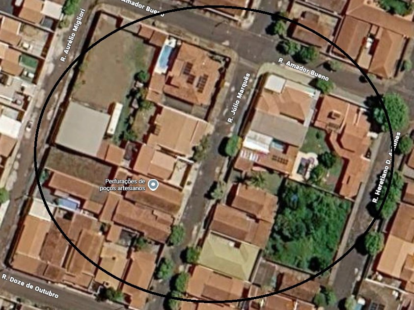 Casa residencial com suíte e 2 quartos, 375m², Guará/SP