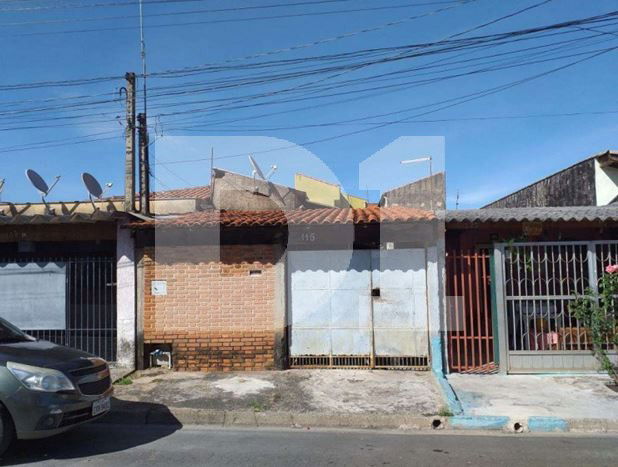 Casa com 2 dormitórios e 115 m² em Amparo/SP
