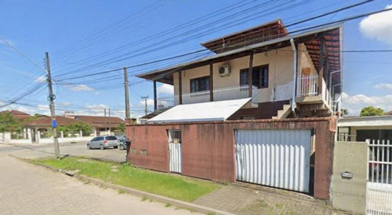 Terreno com sobrado comercial e residencial em Joinville/SC