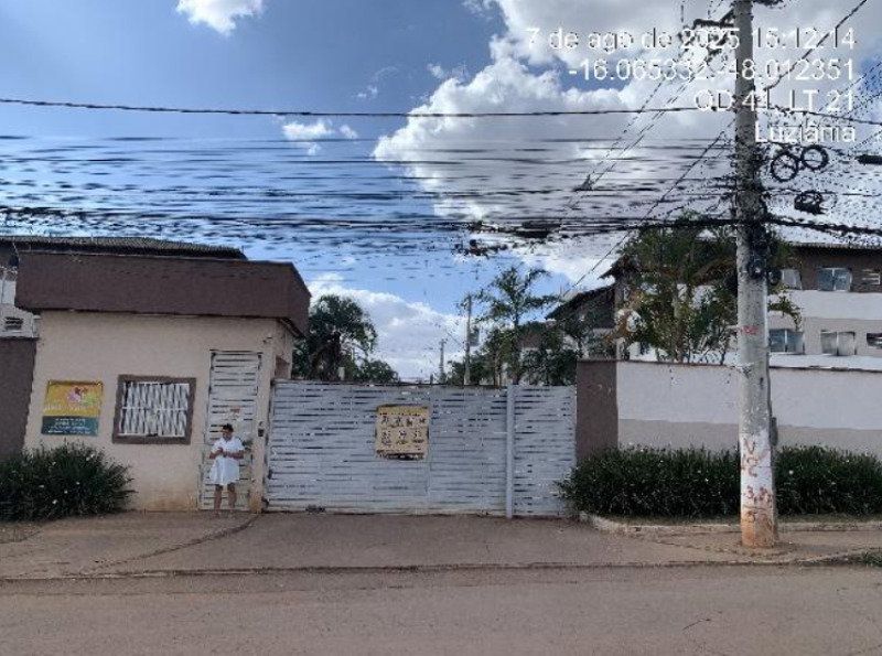 Apartamento com 2 quartos em Valparaíso de Goiás