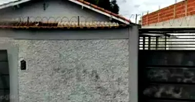 Casa padrão com 1 vaga, 69m² construída, imóvel ocupado