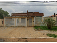 Casa com 5 quartos, 5 banheiros e área de lazer em terreno de 600m²