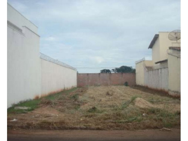 Terreno de 360m² com direitos aquisitivos em Ituiutaba/MG