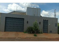 Casa Ocupada no Jardim Paraíso com 2 Quartos e 1 Suíte